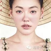 小S撞衫倪妮,她赢了.