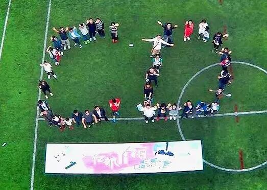 無人機(jī)空襲，成都美女表示hold不住了