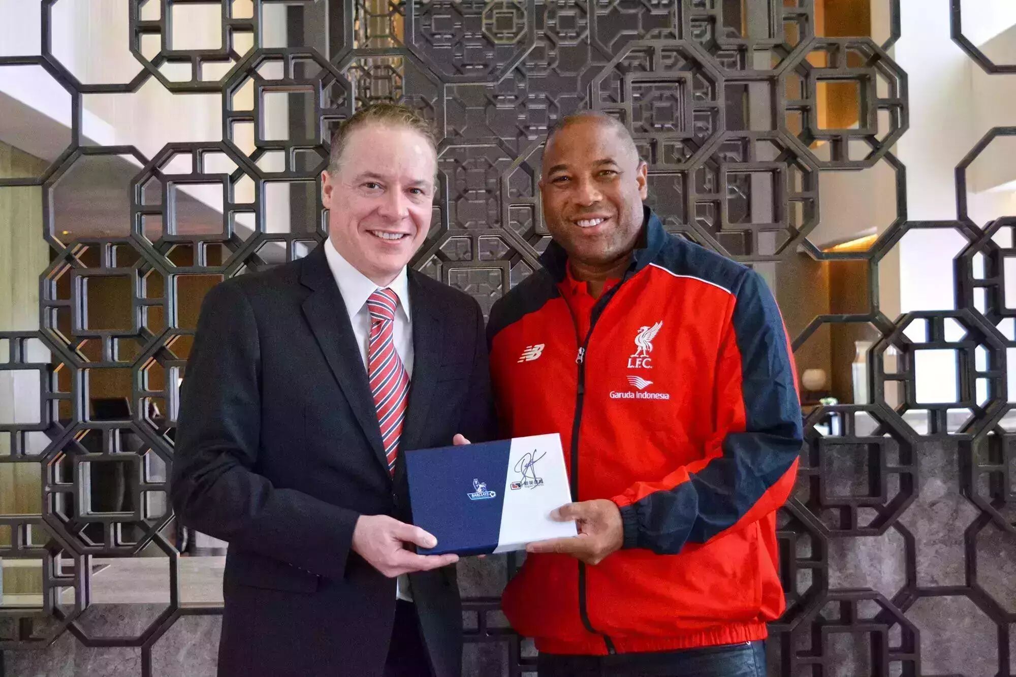 ...巴恩斯下榻凯悦酒店 Liverpool's Legend John Barnes at ...