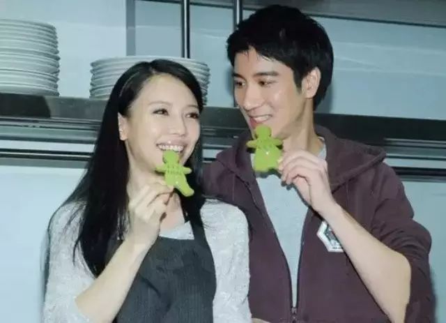 三年抱俩?王力宏妻子都怀二胎啦