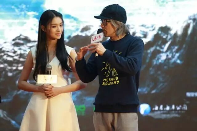 周星驰为什么选她,开扒《美人鱼》女主角林允不堪往事