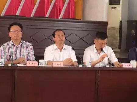 【新闻&影讯】“弘扬石文化共筑海丝梦”启动,数百名作家摄影家齐聚水头;南安怀孕女子与友吸毒被抓;酒店服务生偷开房门裸抱女子欲强奸-怀孕期