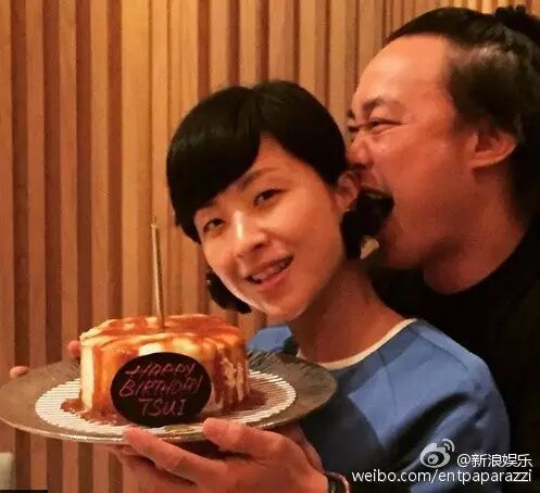 陈奕迅大咗个肚?