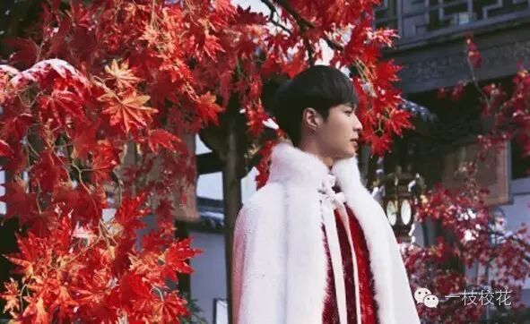 从男神到名伶的暴击,看张国荣、张艺兴怎么美哭你们!