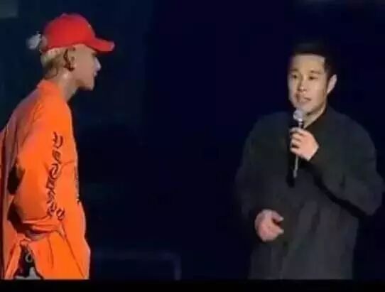 小沈阳惊现别人演唱会,场面一直在尖叫,挺火啊!