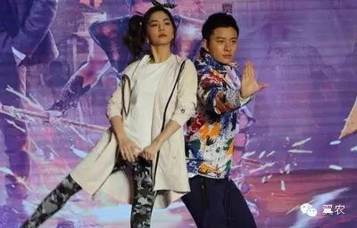 【娱乐】《来吧冠军》贾乃亮搓衣板开挂战李娜