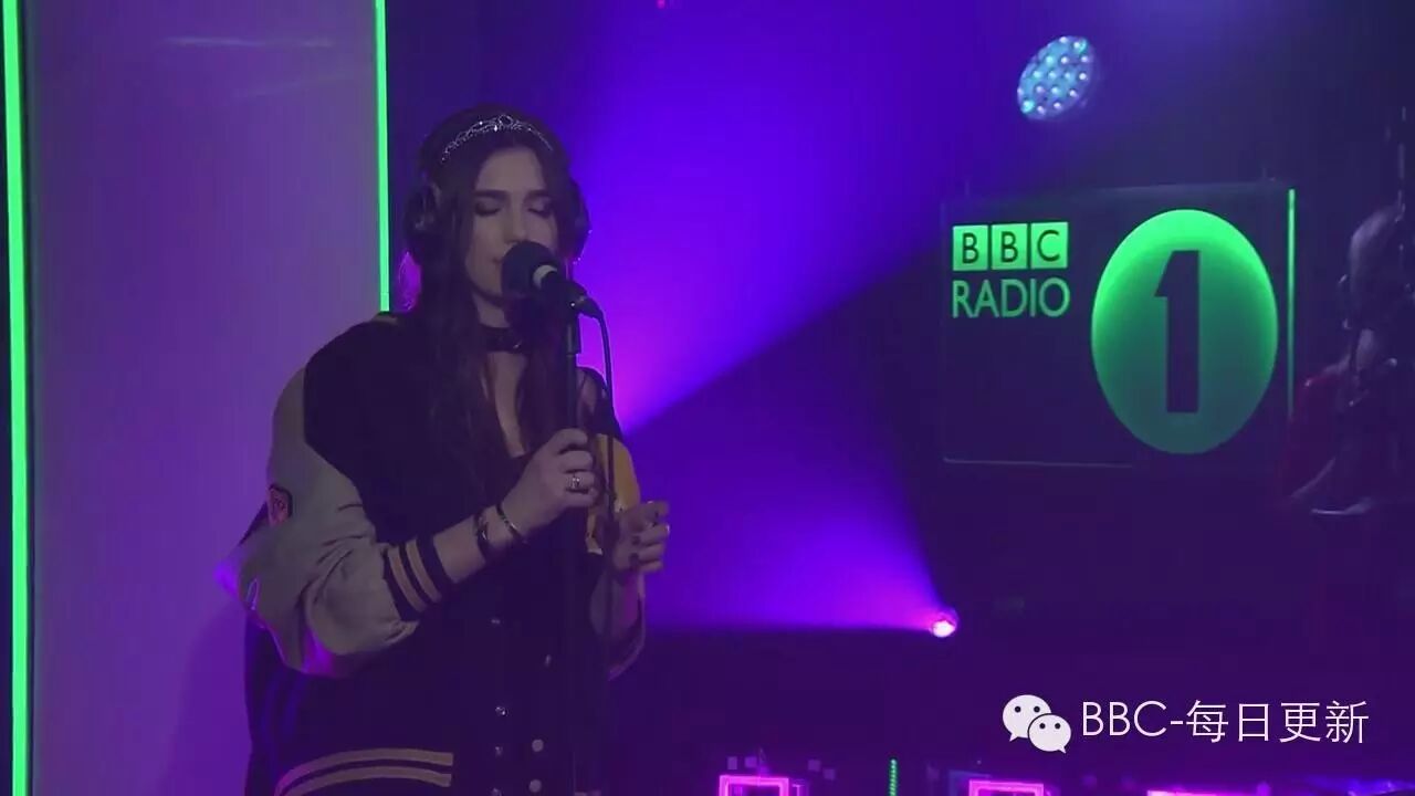 【BBC radio 1】Dua Lipa covers the Weeknd's The Hills in ...