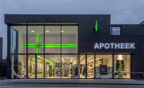 灯光在店铺设计中的重要性