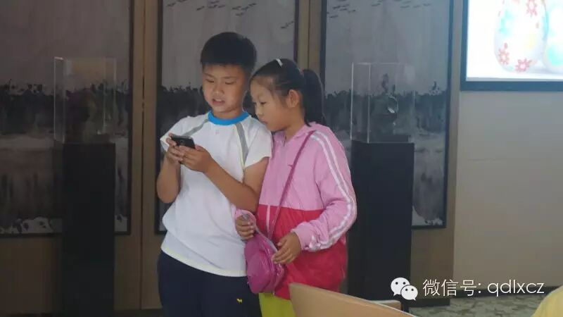 【社区公益课堂】“我的蛋壳敲不破--儿童自我保护计划”走进青岛万象城