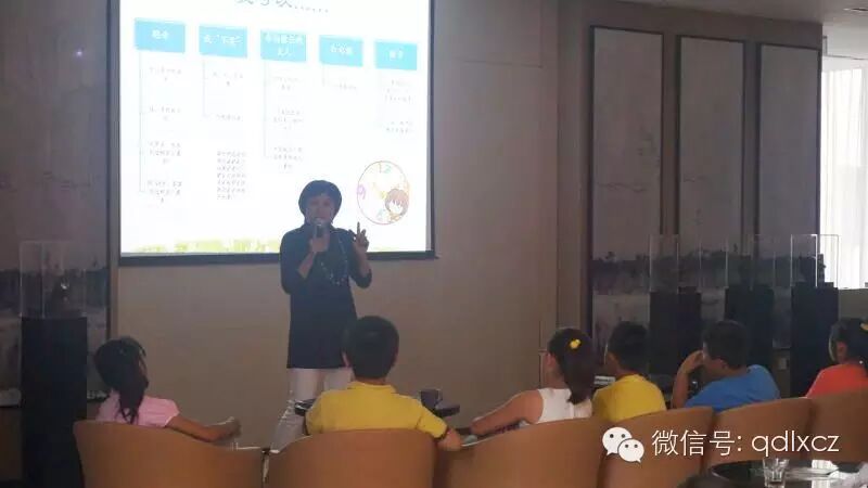 【社区公益课堂】“我的蛋壳敲不破--儿童自我保护计划”走进青岛万象城