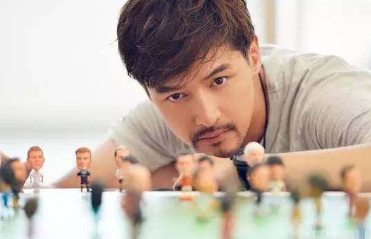 胡歌新剧变身胡须男  林志玲言承旭同居?
