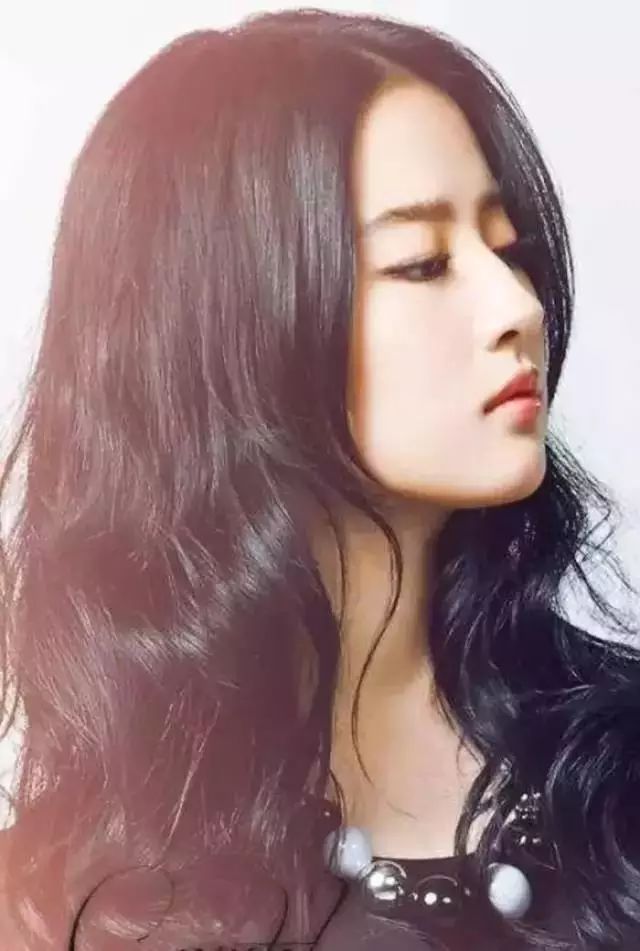 刘亦菲的侧脸,是一个江湖传说!