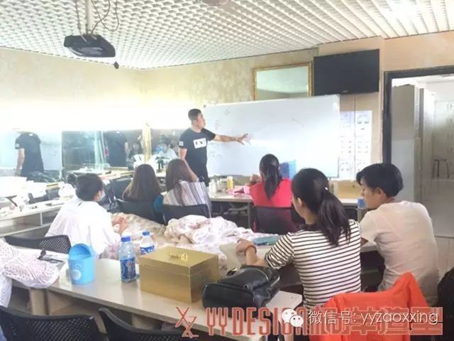 【学校新闻】杨洋造型韩式半永久开课第三天