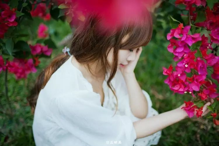 睡前一曲┃江美琪最美钢琴伴奏《亲爱的你怎么不在身边》