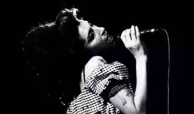 Amy Winehouse丨天才和疯子只有一线之隔