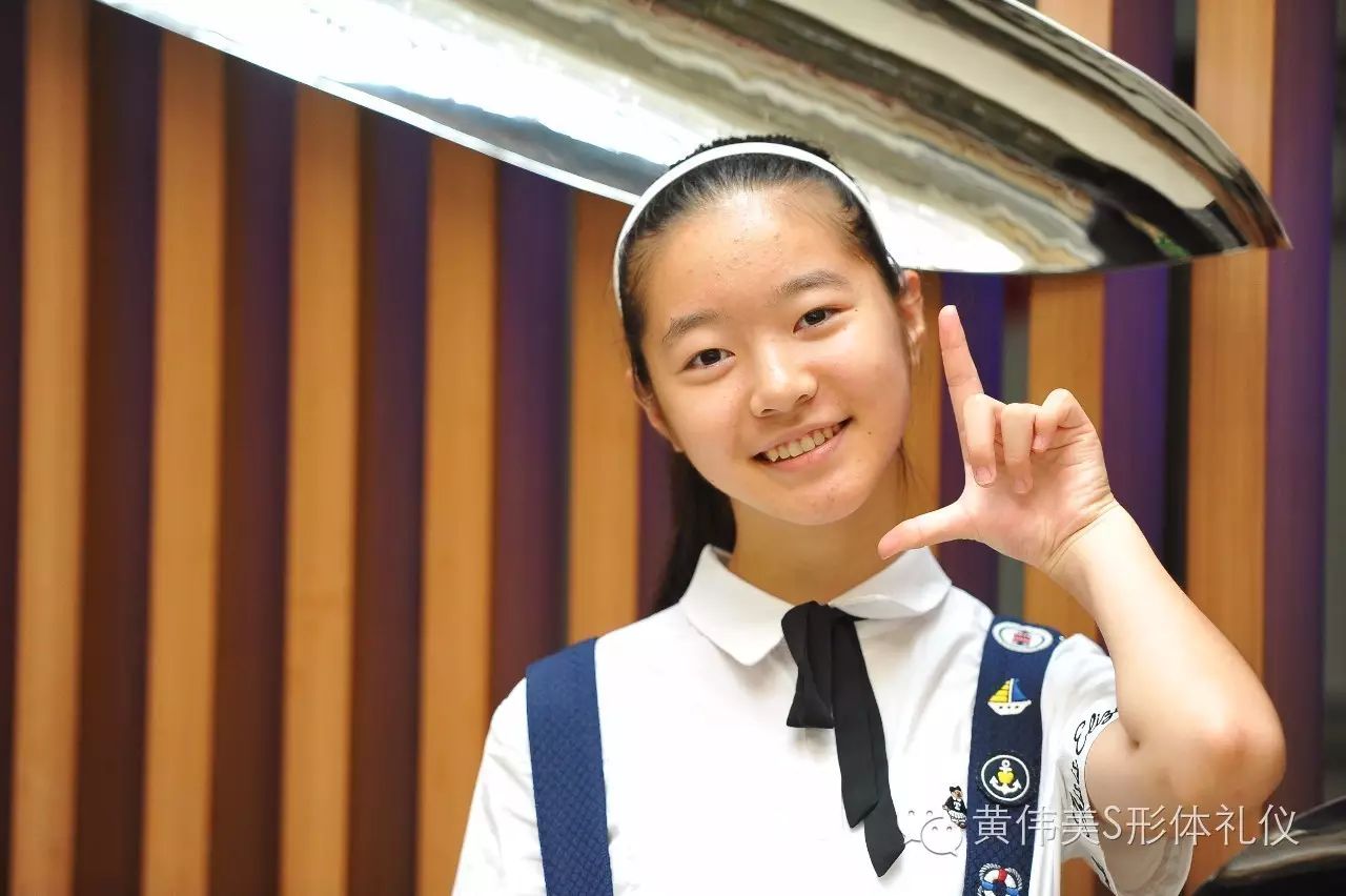暑期少女形体礼仪集训营即将结束,我们感恩每一位家长,感恩家长们的