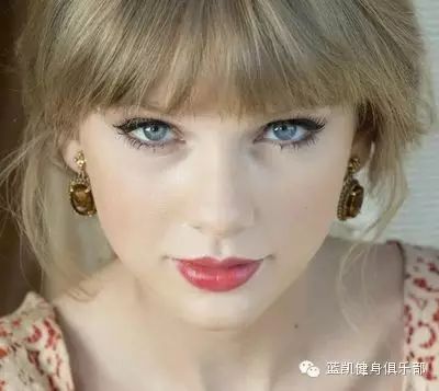 【蓝凯健身】霉霉Taylor Swift现场演唱《Red》,美哭