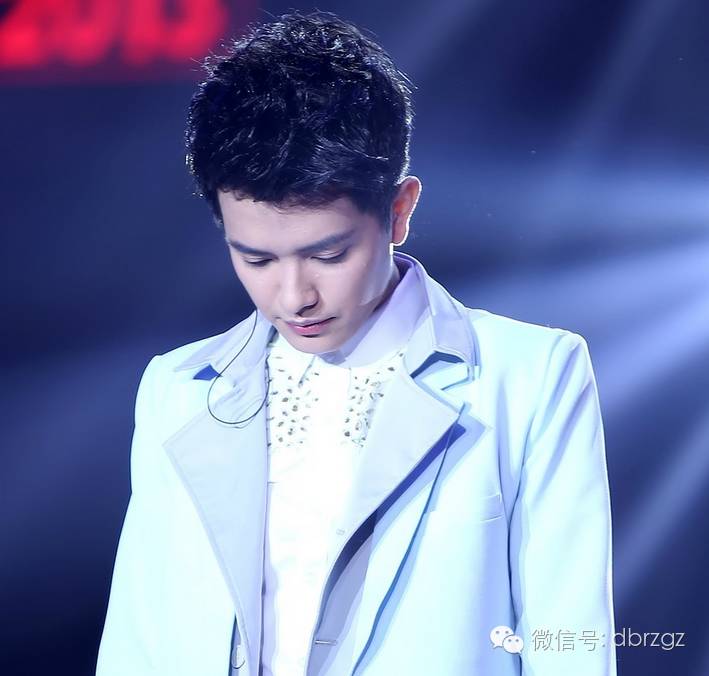 大埔青年歌手饶威新作:深海里的一条鱼!忍不住想转发~