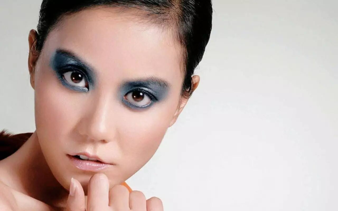 王菲和“被骂女”是在同一家诊所整的容!