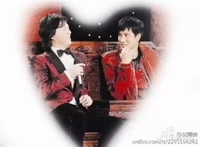 王力宏李云迪创意钢琴给您拜年!