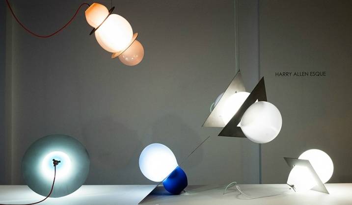 走马观灯 | 柔软的玻璃轮廓与坚硬的金属框架的交织，乍看就像个小行星一般