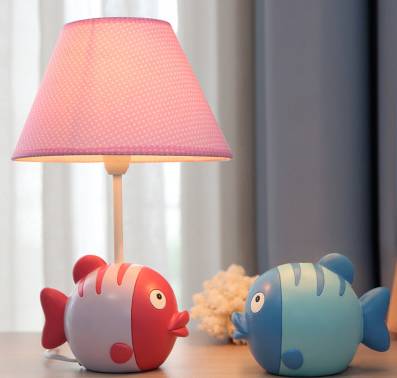 走马观灯 | 赶快为儿童房的墙壁添上一盏勤劳的小蜜蜂吧！