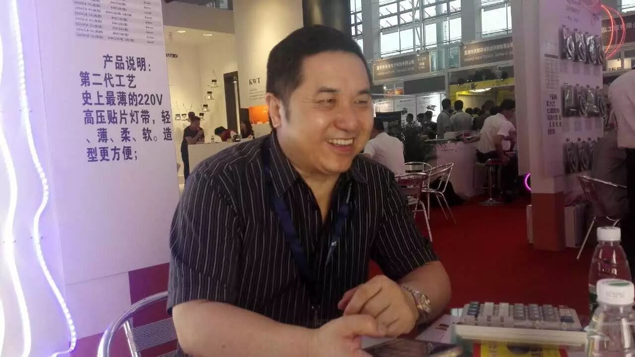 【快来听他们的参展心声】古镇灯饰报带你直击光亚展第二天！