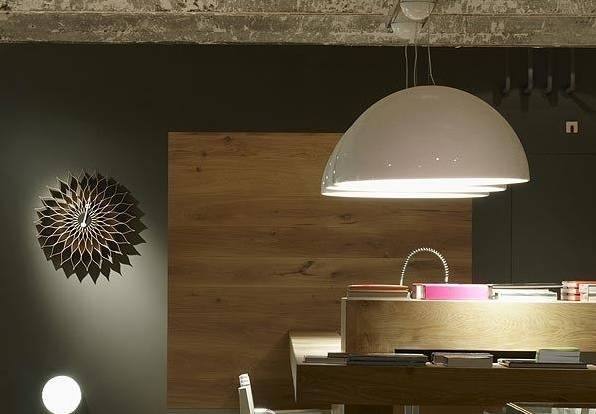 走马观灯 | “荷兰设计标签”带来空中花园吊灯，让评论家们无可指摘！