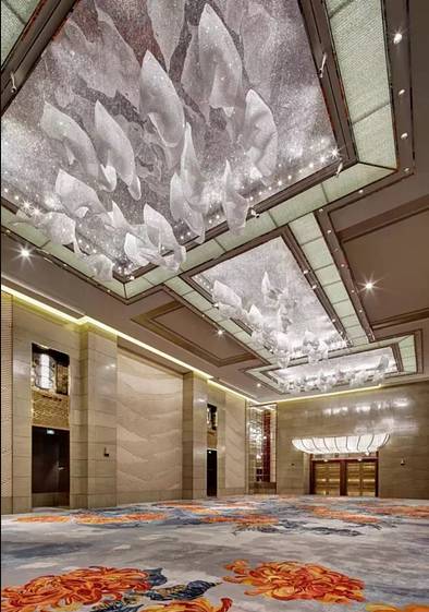 走马观灯 | 美轮美奂的照明雕塑，是捷克玻璃艺术的最高境界！