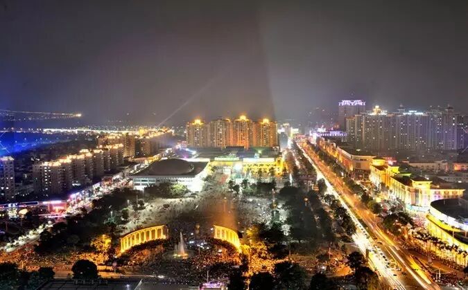 高考放榜啦！就算进不了心仪的大学，考生们也千万别来古镇创业！