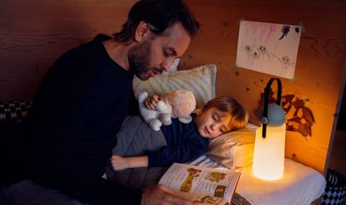 走马观灯 | 专为户外女性打造的水壶小夜灯，家庭聚餐小能手！