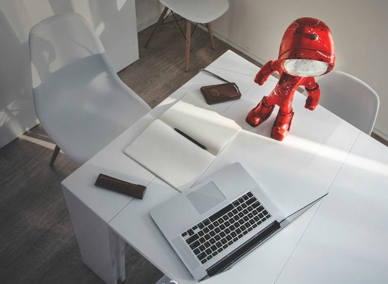 走马观灯 | 拖拉机头灯打造“英雄”台灯，你确定你的娃不想得到？