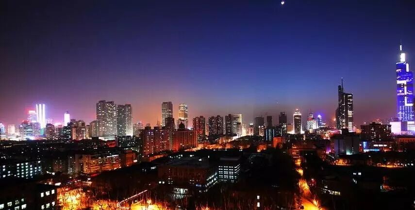 楼市火爆灯市低迷，厂商如何应对？| 2016全国市场年中调研报告（华东区）