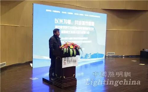 以光为笔，共绘城市画卷