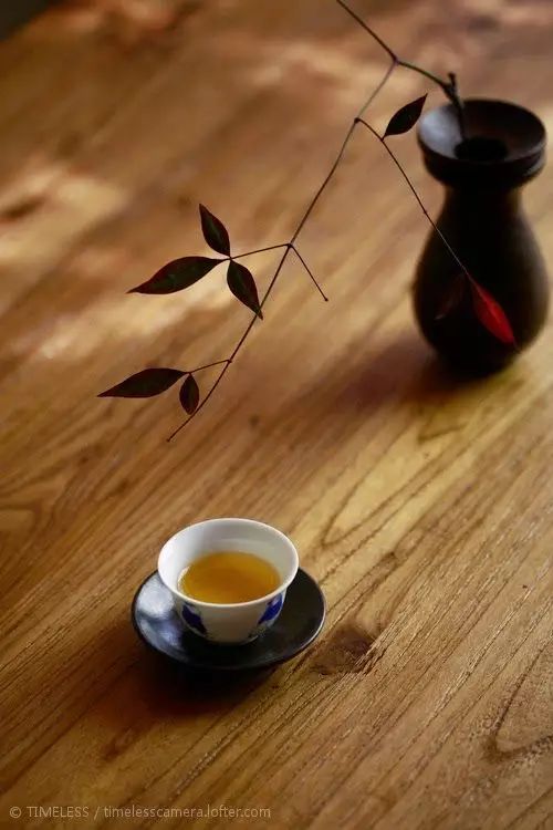 喝茶是为了解渴,品茶是为了怡情