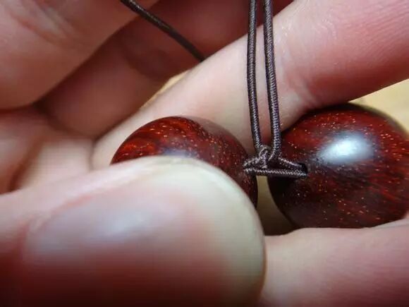 博昇玉道：最实用串珠子的方法和牢固打结法