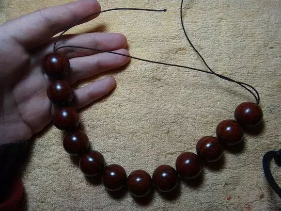 博昇玉道：最实用串珠子的方法和牢固打结法