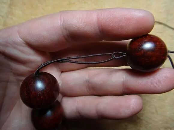 博昇玉道：最实用串珠子的方法和牢固打结法