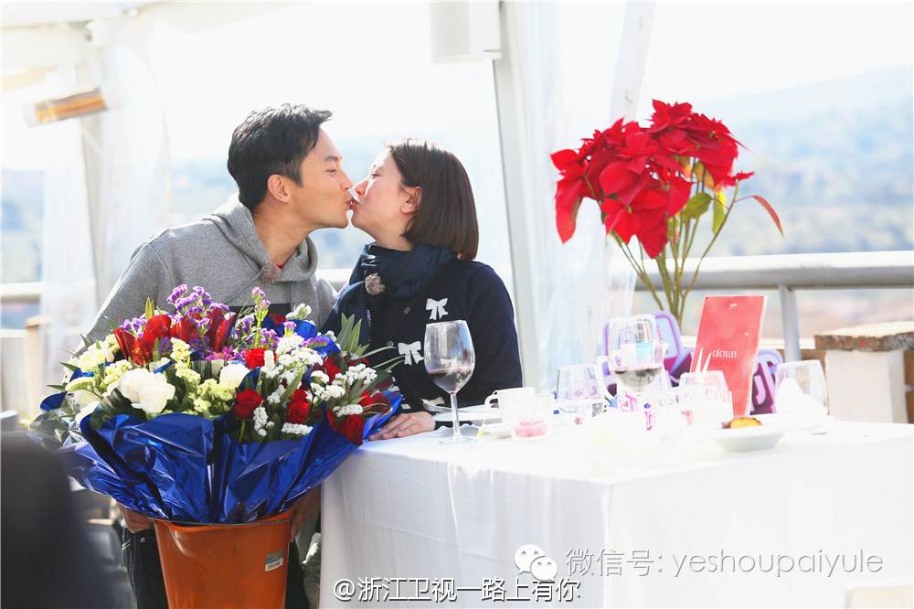 为什么我们总是羡慕袁咏仪和张智霖这样的爱情?