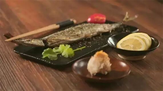 讲真,周杰伦的秋刀鱼和初恋到底有什么关系?