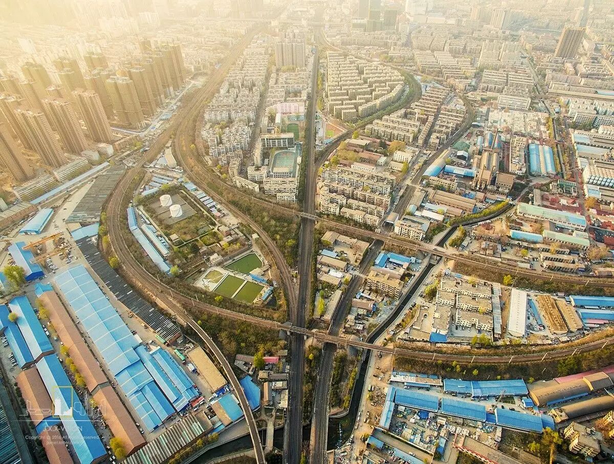 鐵路之花——航拍鄭州高鐵 