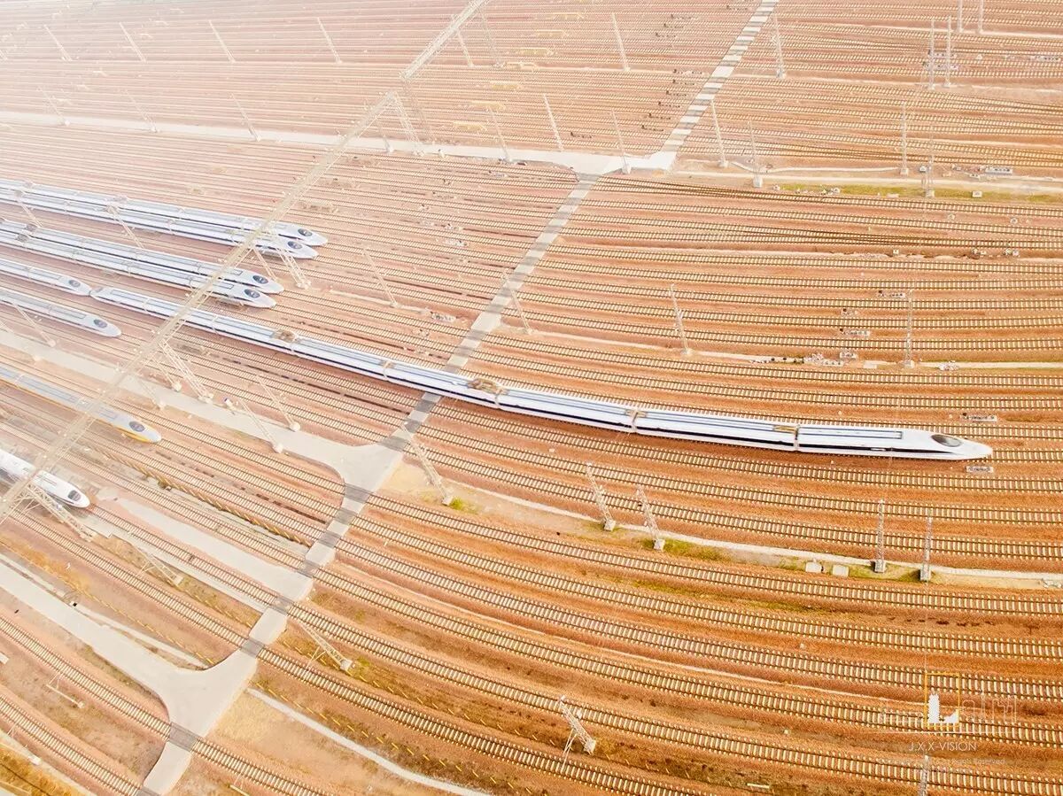 鐵路之花——航拍鄭州高鐵 