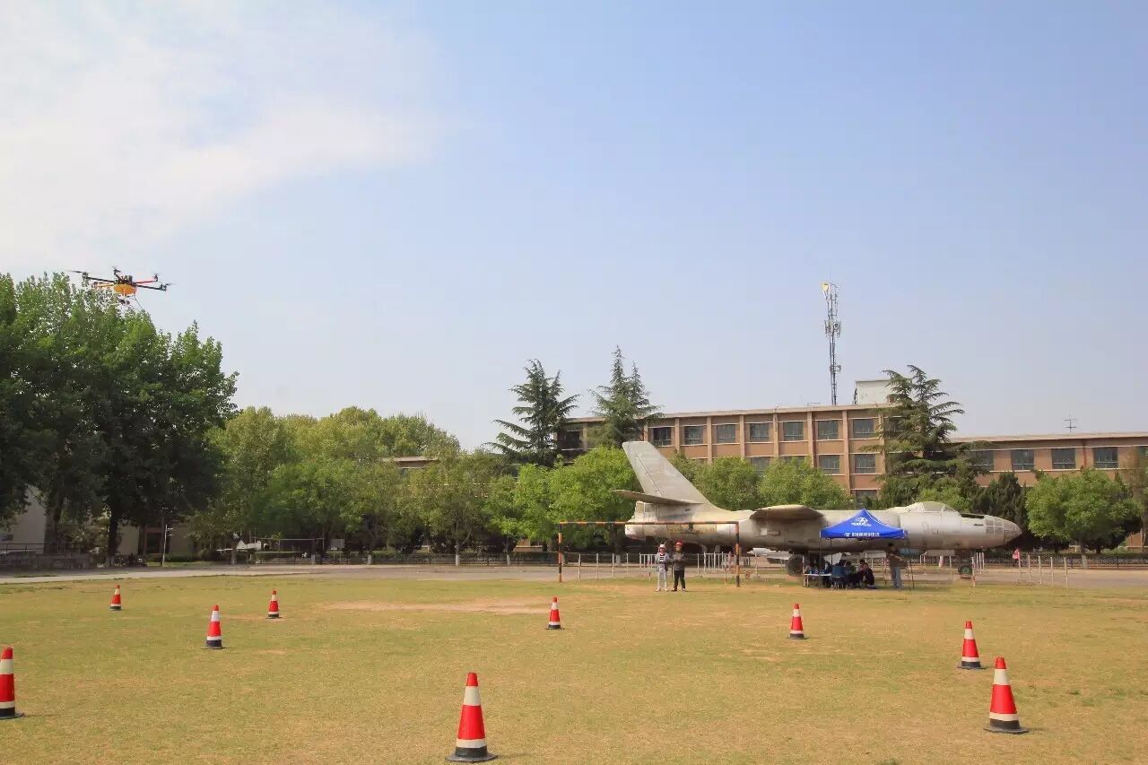 德潤(rùn)航空AOPA培訓(xùn)第一期機(jī)長(zhǎng)班學(xué)員風(fēng)采 