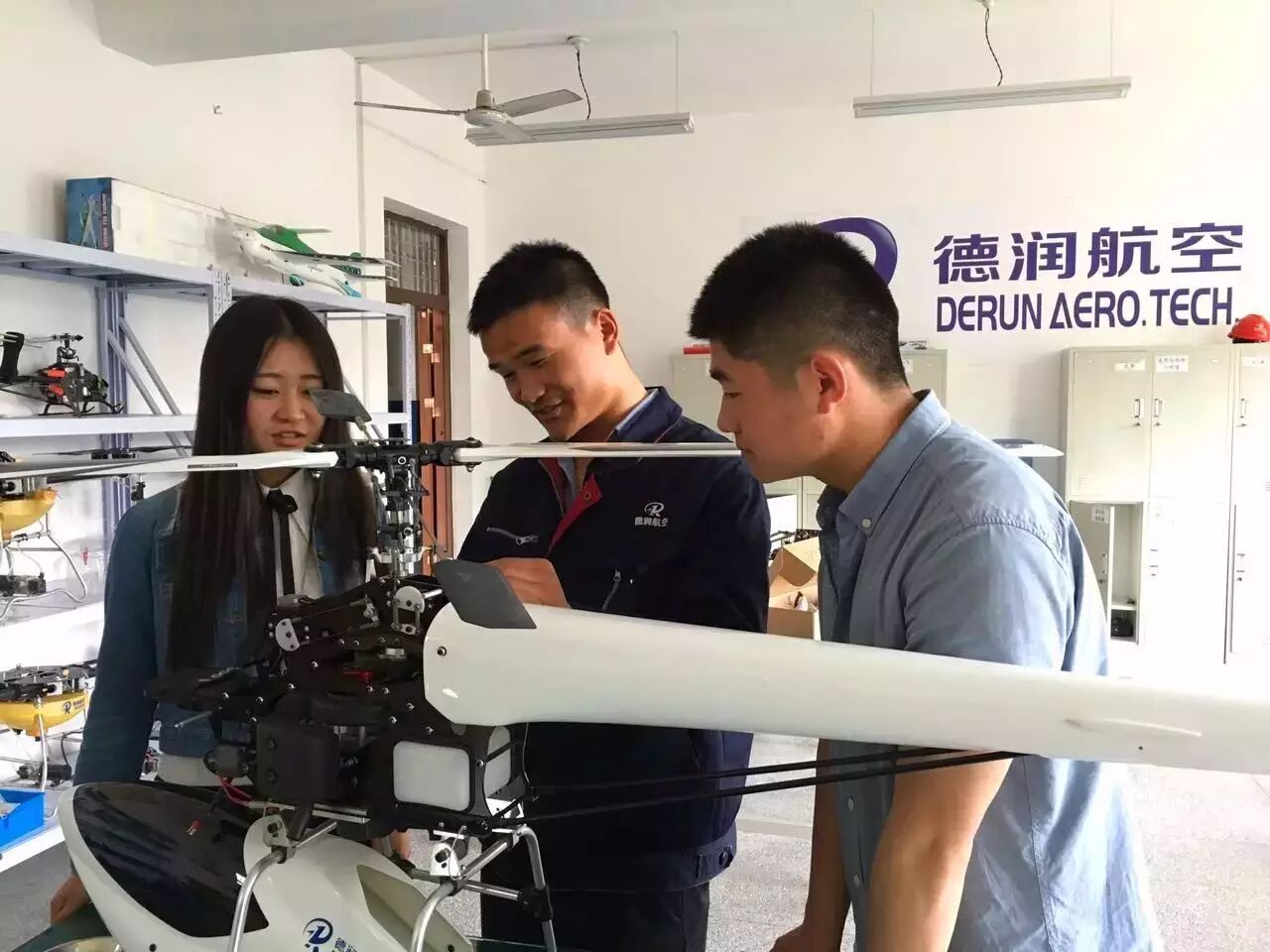 德潤(rùn)航空AOPA培訓(xùn)第一期機(jī)長(zhǎng)班學(xué)員風(fēng)采 