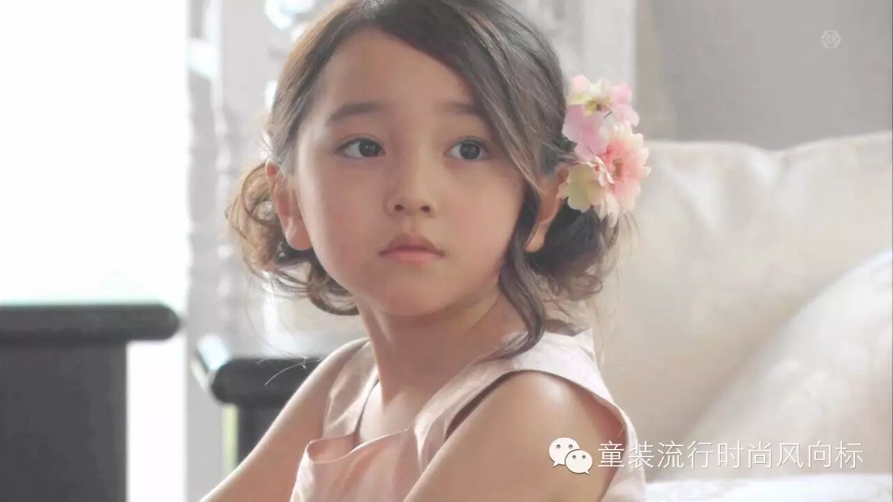论一个漂亮又有才的女儿的重要性——日本童星谷花音连续...
