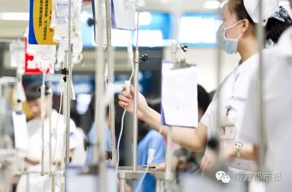 女护士被医院安排2020年才能生二孩,插队怀孕要扣一半奖金-怀孕期