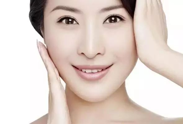 美容护肤的同时也要排毒哦，答案就在你脸上！