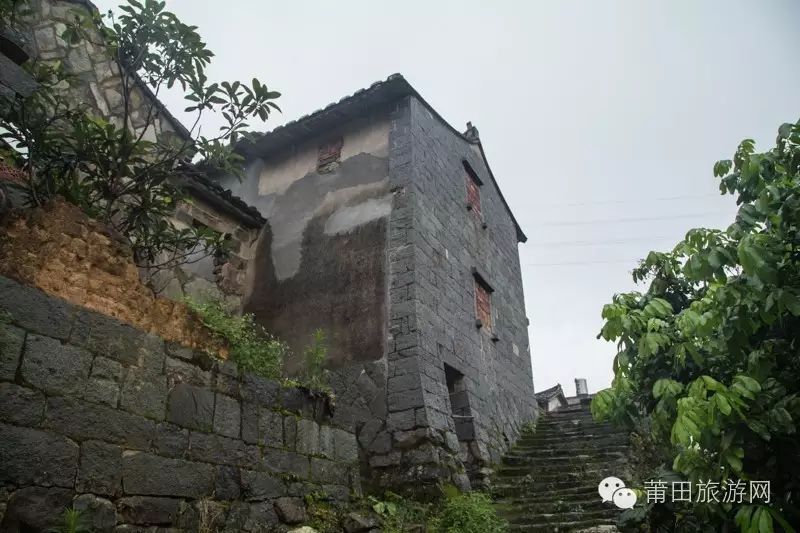 萩芦崇福农林休闲旅游生态园,位于莆田市涵江区萩芦镇,是涵江区新开辟