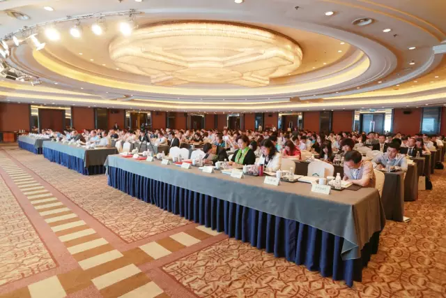 首届全国物业管理行业媒体工作交流会暨物业管理文化与品牌论坛在杭召开-蜀信励志物业-成都励志一行物业服务有限公司