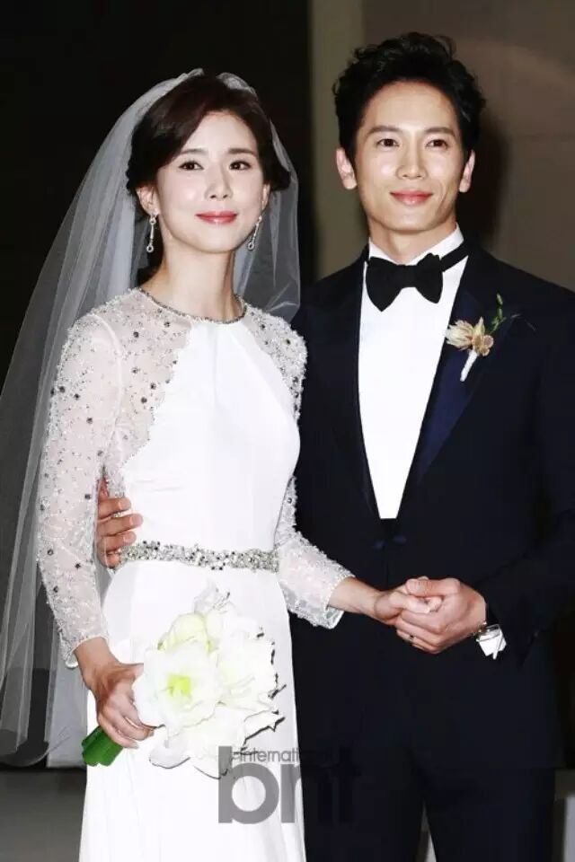 李宝英池城前后获演技大奖 成为最新大奖夫妇
